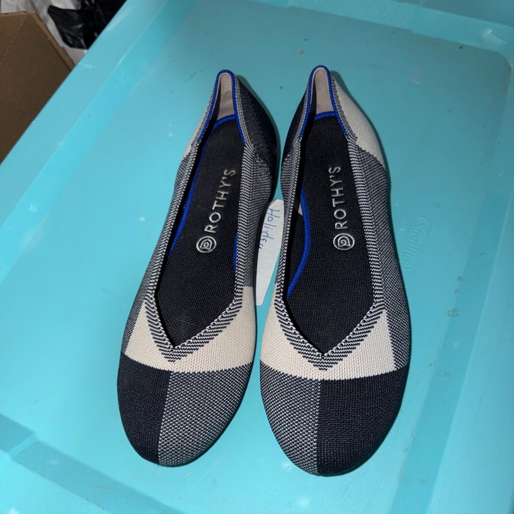 Rothys Flats Size 12